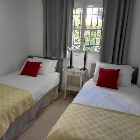 Refurbished 2-Bed Apartment Burriana Beach. 네르하 외부 사진